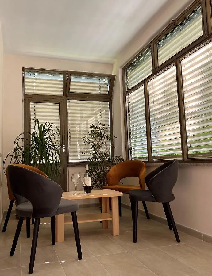Lonzan Apartment Secovlje
