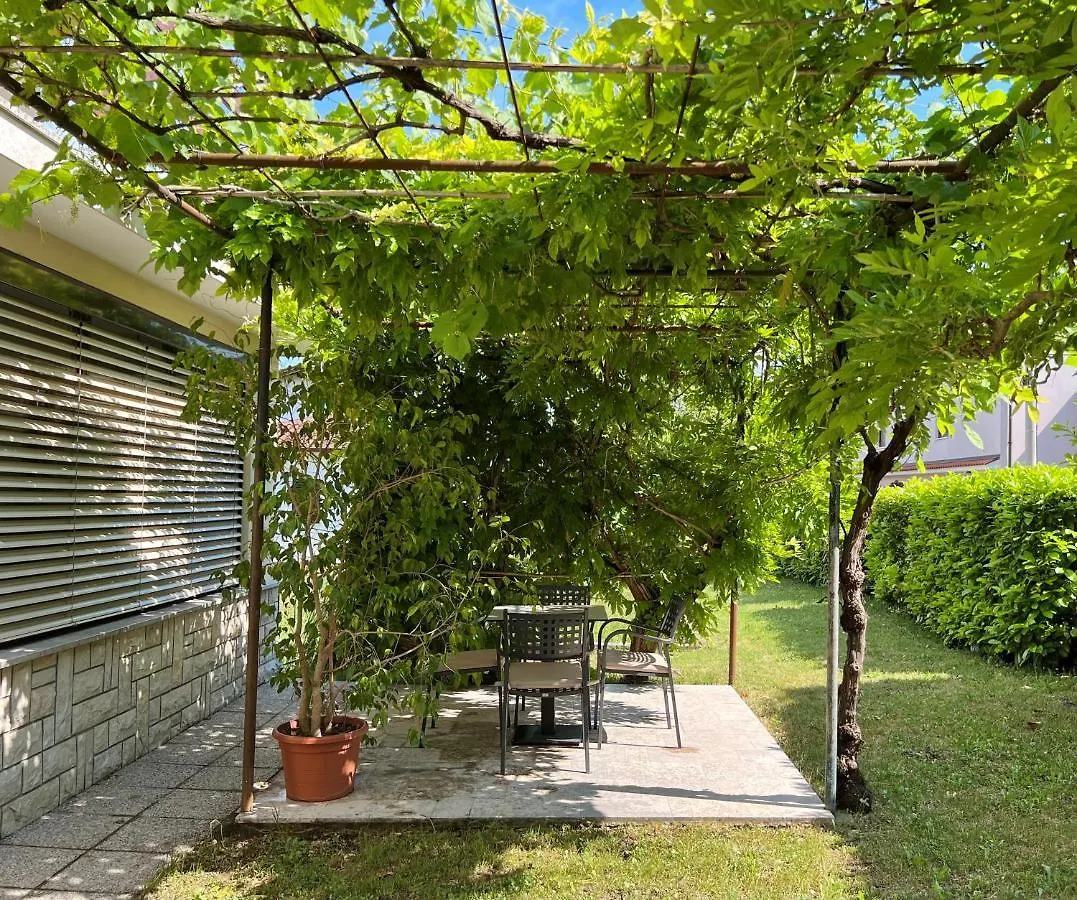 Lonzan Apartment Secovlje Slovenia