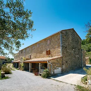 Casa Vuki Apartment